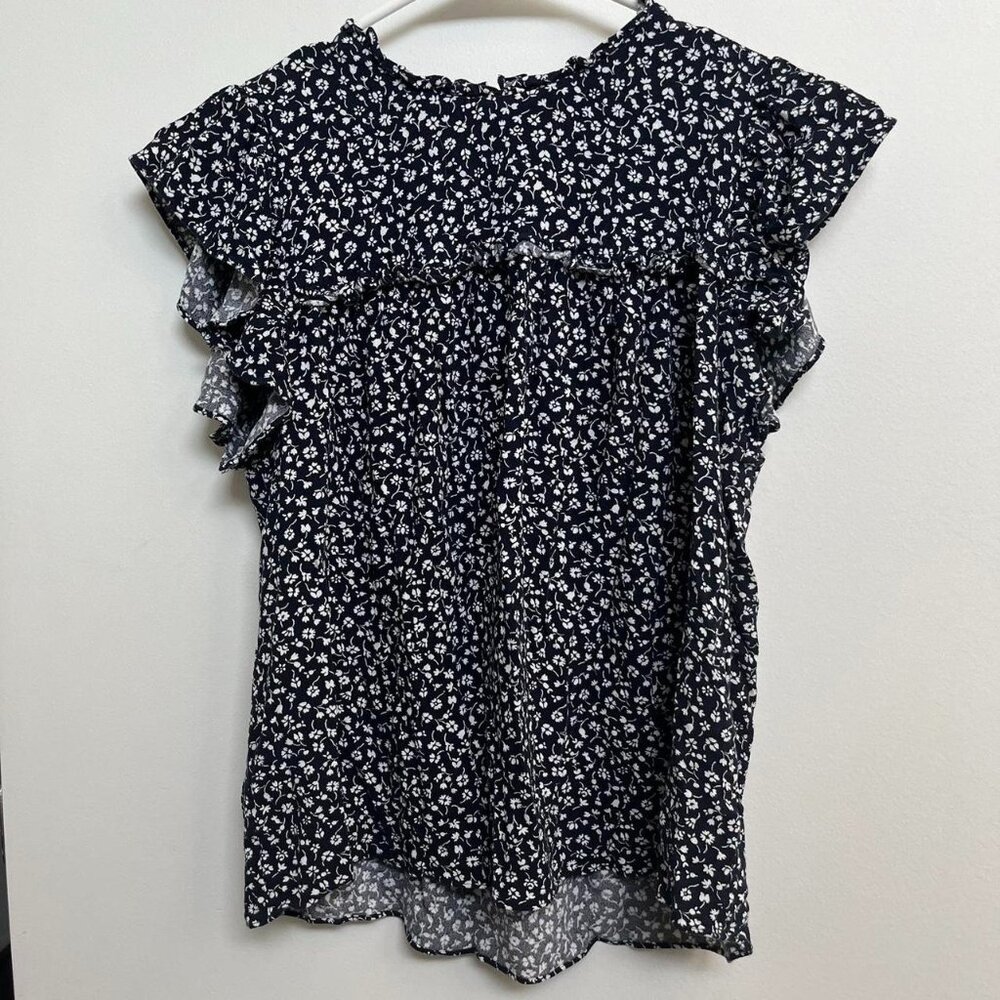 Navy & white floral Reformation ruffle sleeveless blouse!